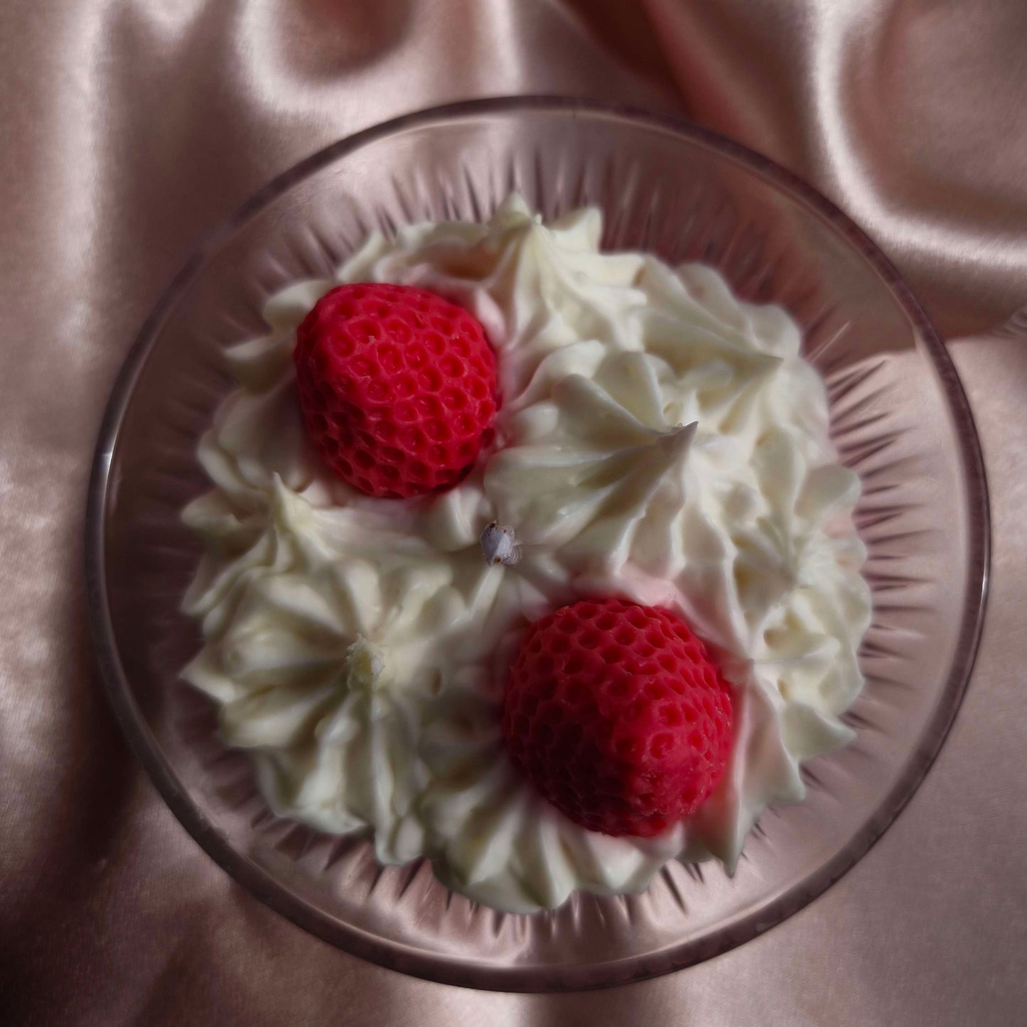 Vela Chantilly Morango