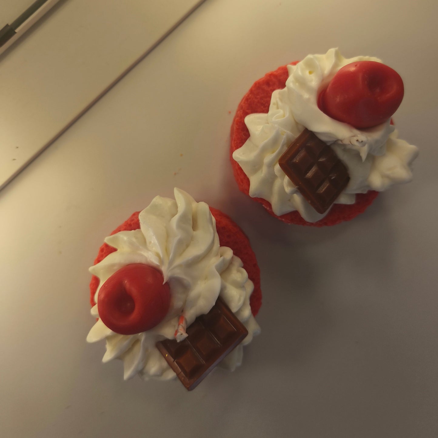 Vela Bolo de Cereja e Chocolate